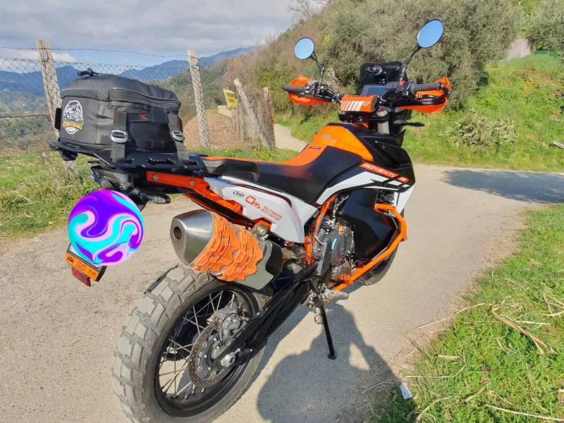 KTM 890 Adventure R (2022)