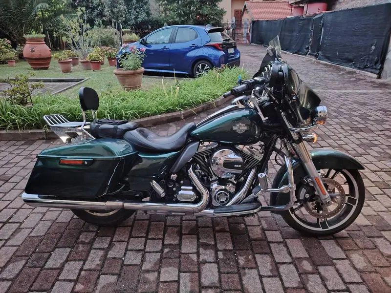 Harley-Davidson 1690 Street Glide Special (2014 - 16) - FLHX (5)