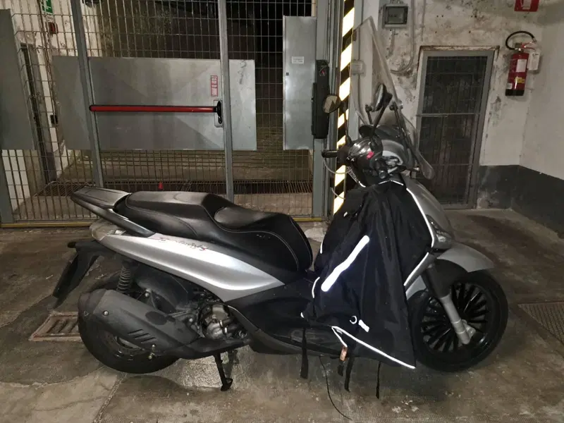 Piaggio Beverly 300 i.e. ABS-ASR (2016 - 20) (5)
