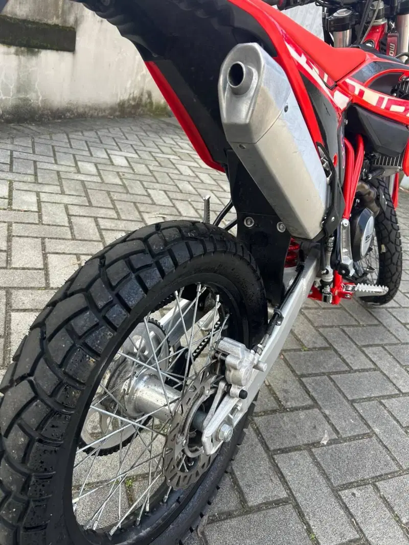 Betamotor RR 125 4T Enduro LC (2021 - 23) (5)
