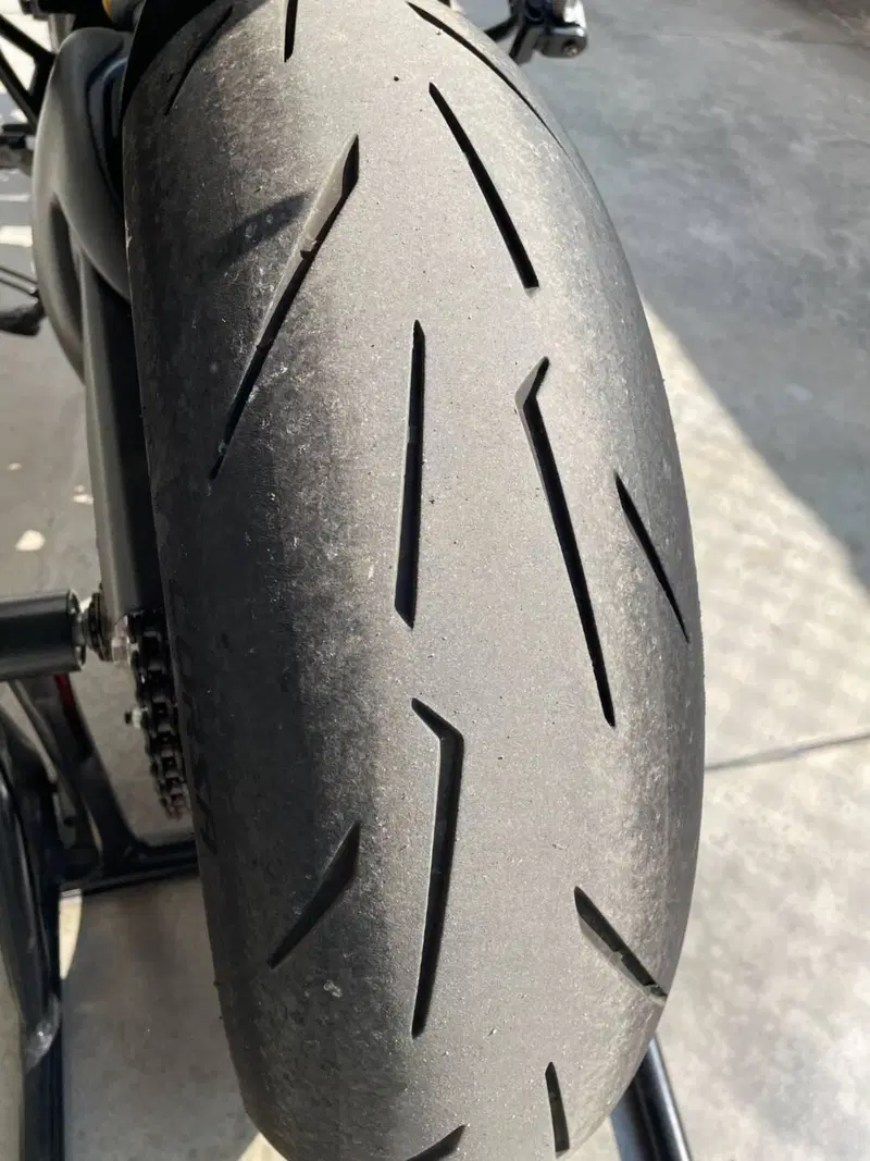 Ducati Hypermotard 950 RVE (2020) (10)