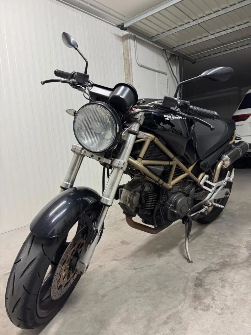 Ducati Monster 600 City Dark (1998 - 02) (5)