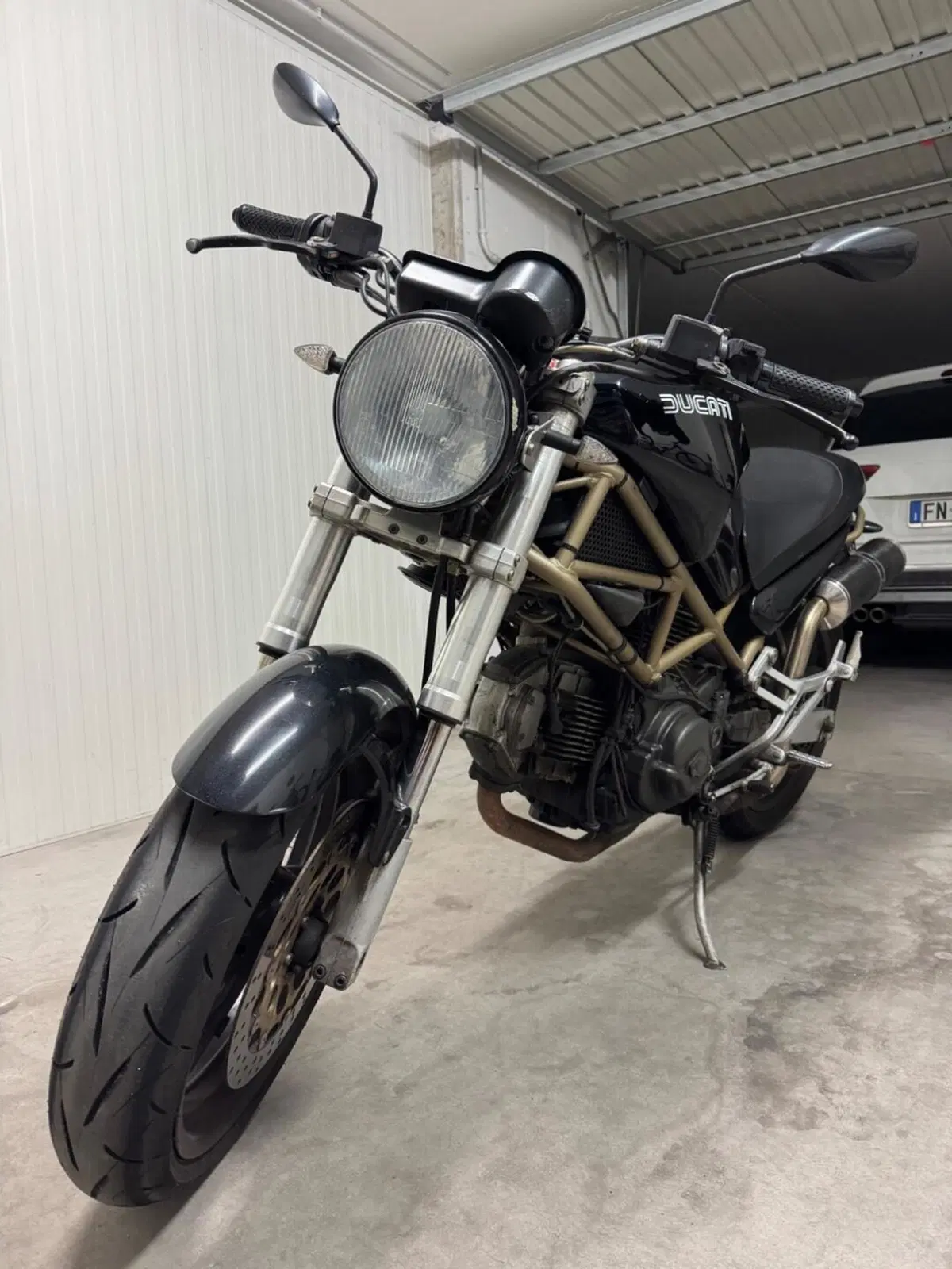 Ducati Monster 600 City Dark (1998 - 02) (6)