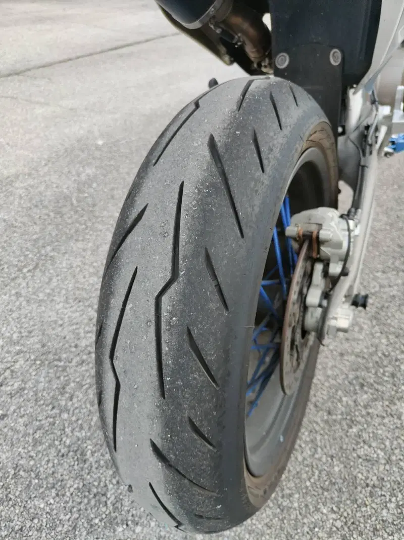Husqvarna 701 Supermoto (2017 - 19) (16)