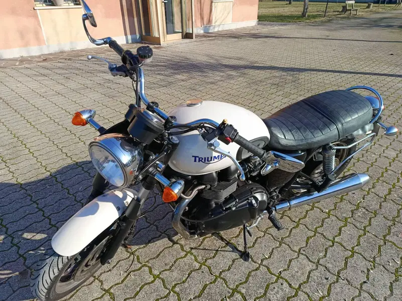 Triumph Bonneville SE (2009 - 13) (9)