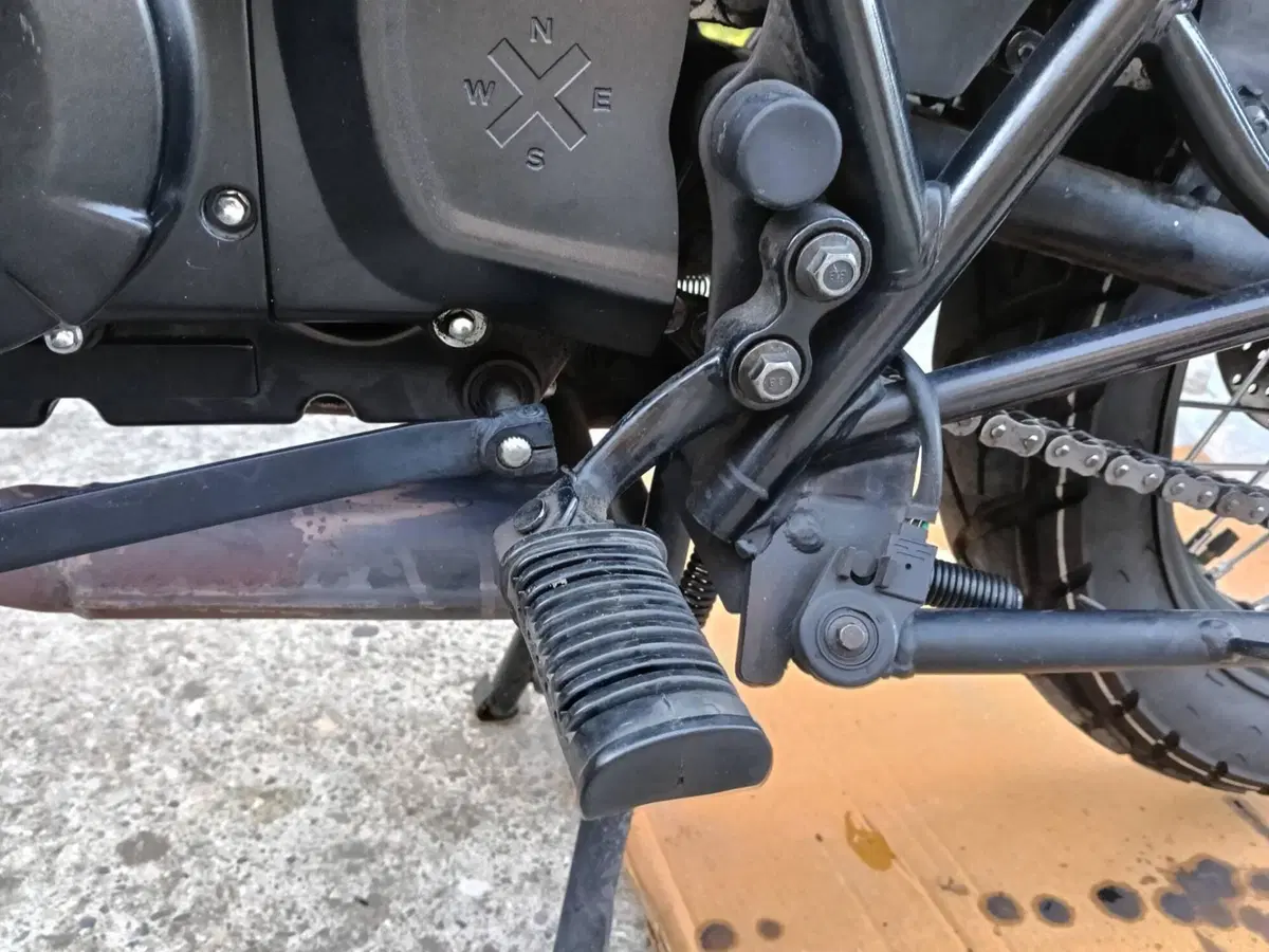 Brixton Motorcycles Cromwell 250 (2021 - 25) (20)