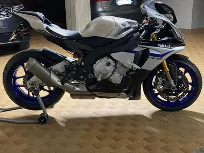 Yamaha YZF R1 M (2015 - 16) usata