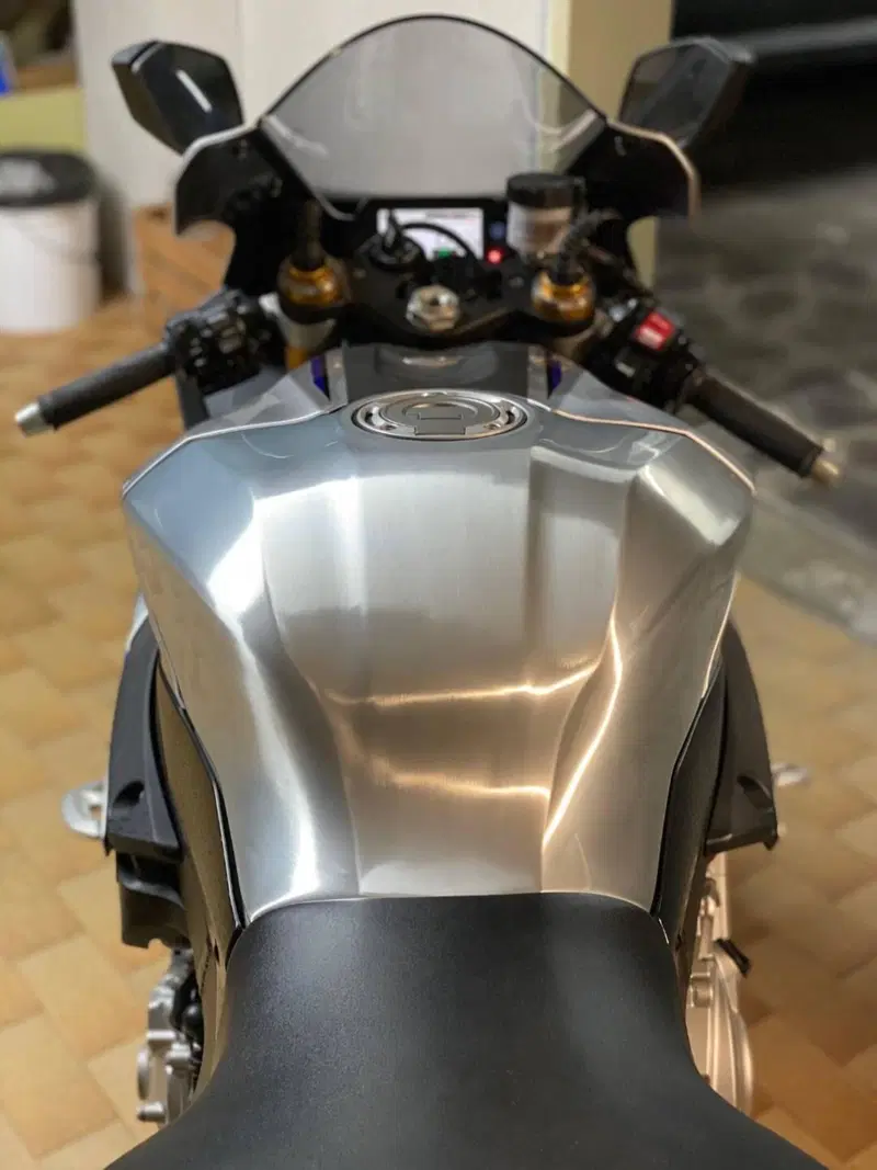 Yamaha YZF R1 M (2015 - 16) (7)