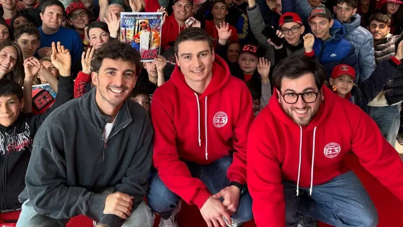 MotoGP 2026. Pecco Bagnaia a Chivasso insieme ai suoi fan: &ldquo;Con Marc Marquez mi sono trovato subito molto bene. Kimi Antonelli &egrave; fighissimo&rdquo;