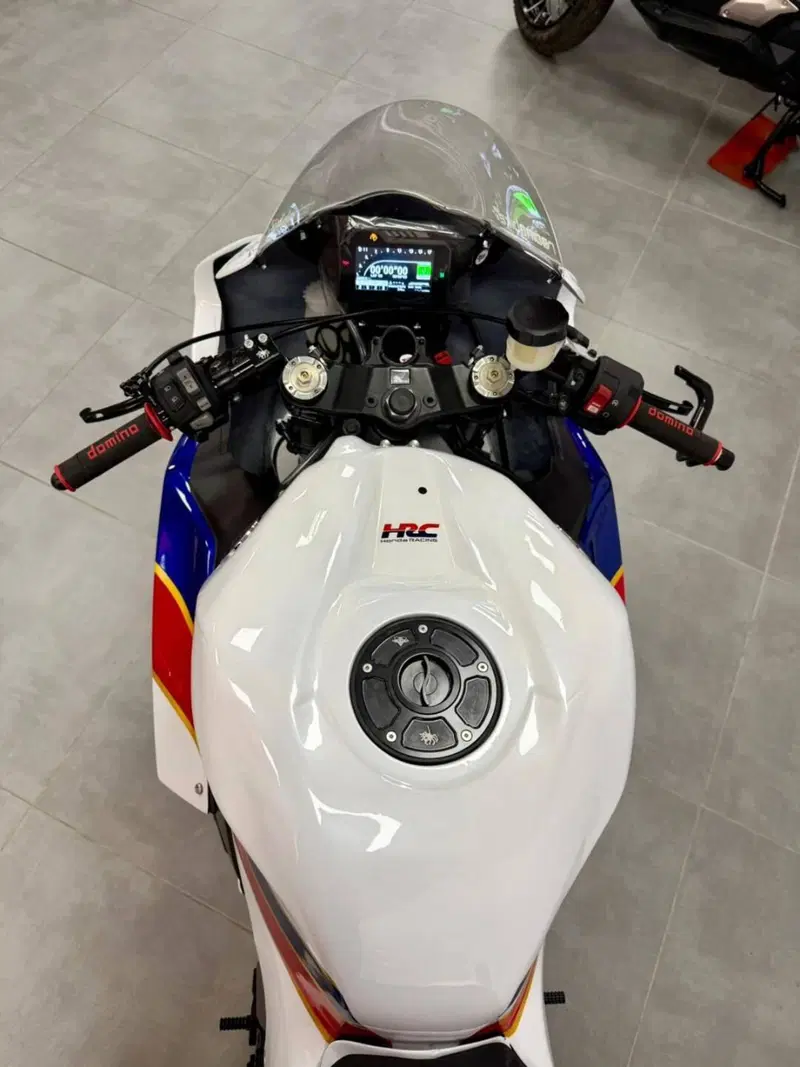 Honda CBR 600 RR (2024 - 26) (7)