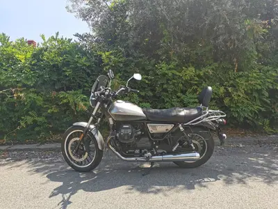 Moto Guzzi V9 Roamer (2021 - 24) usata
