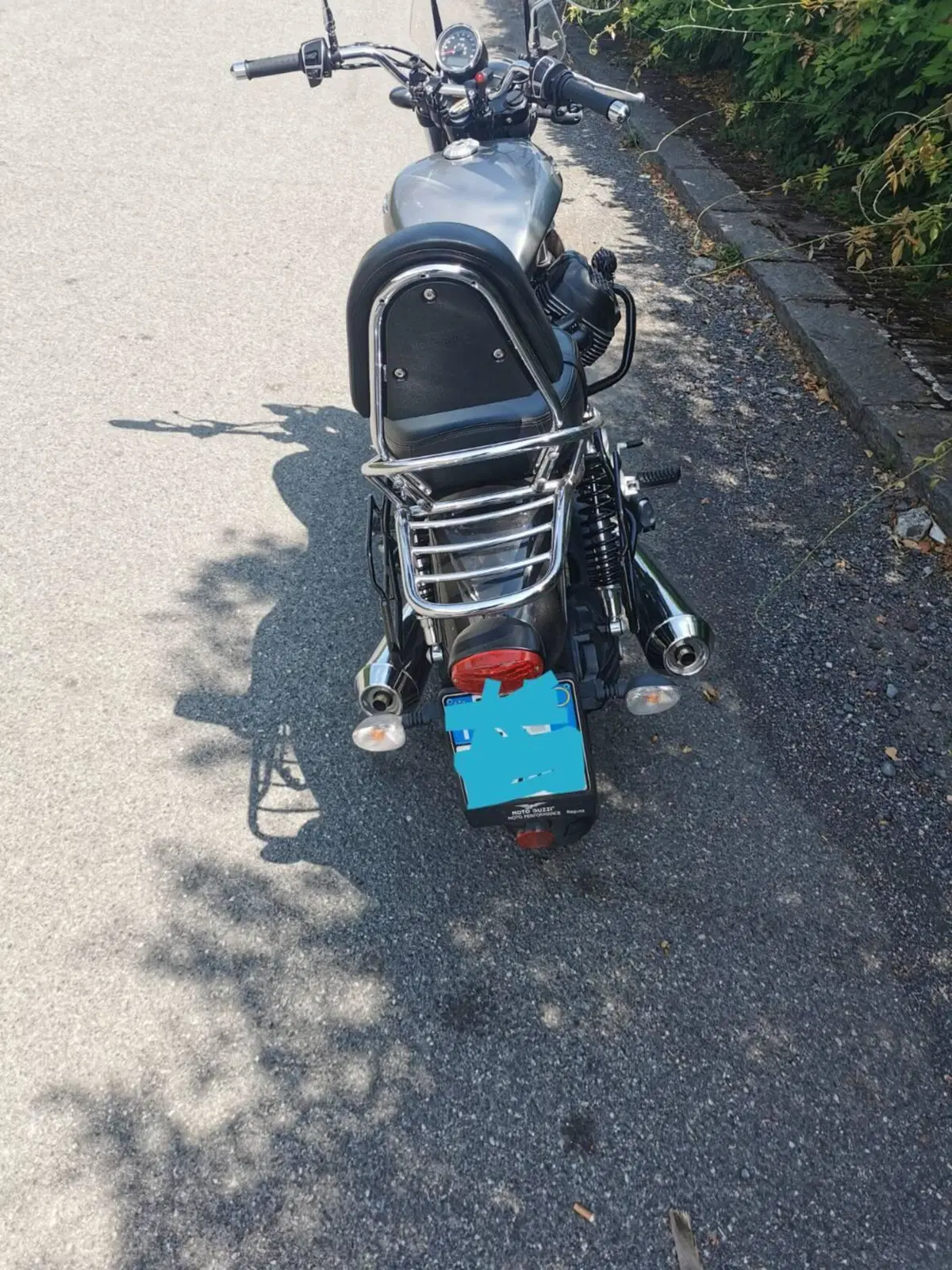 Moto Guzzi V9 Roamer (2021 - 24) (3)