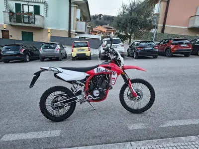 Swm RS 125 R (2021 - 23) usata