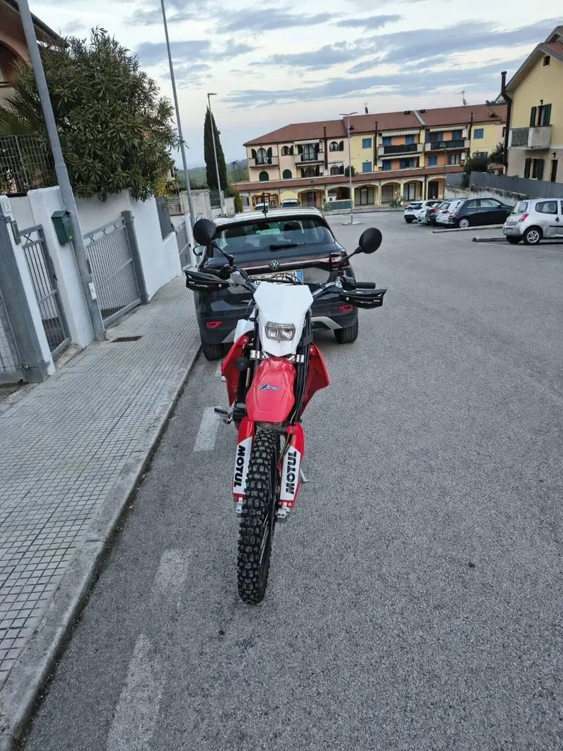 Swm RS 125 R (2021 - 23) (2)