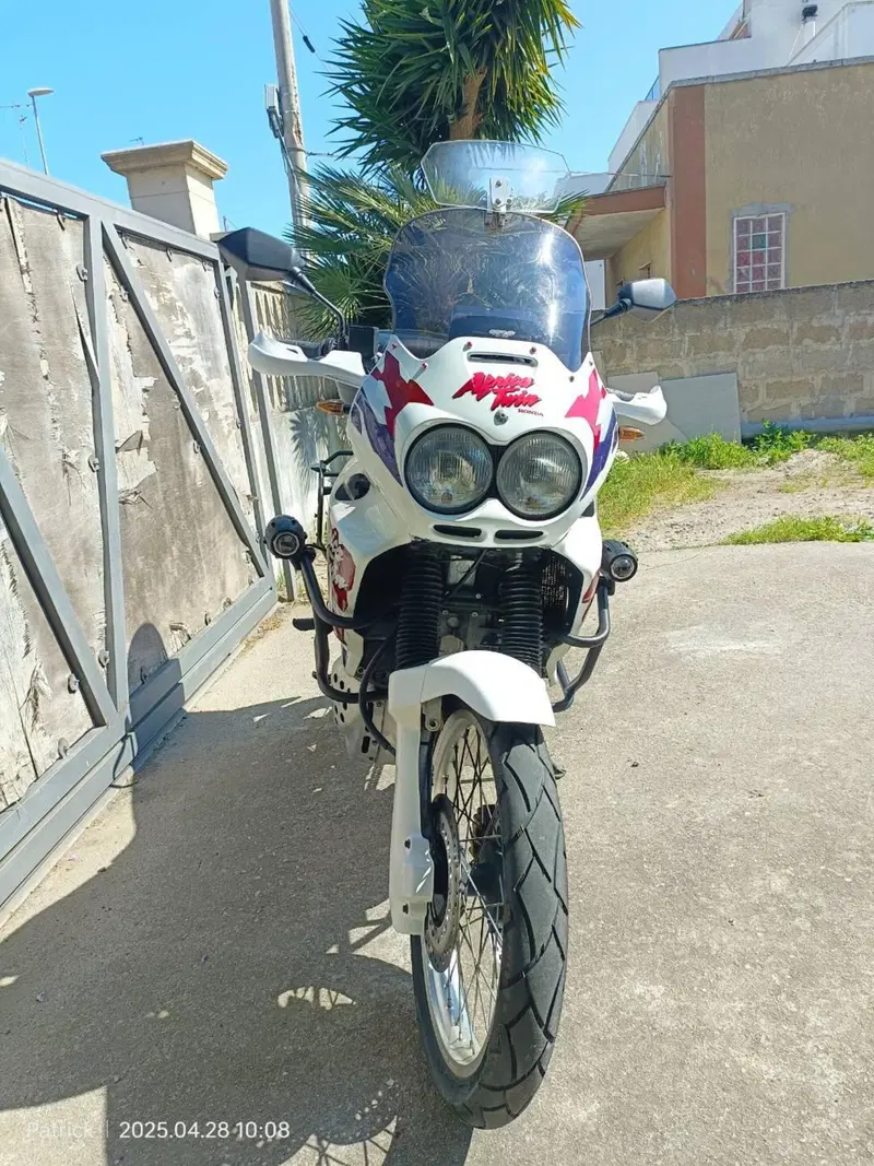 Honda Africa Twin XRV 750 (1993 - 95) (4)
