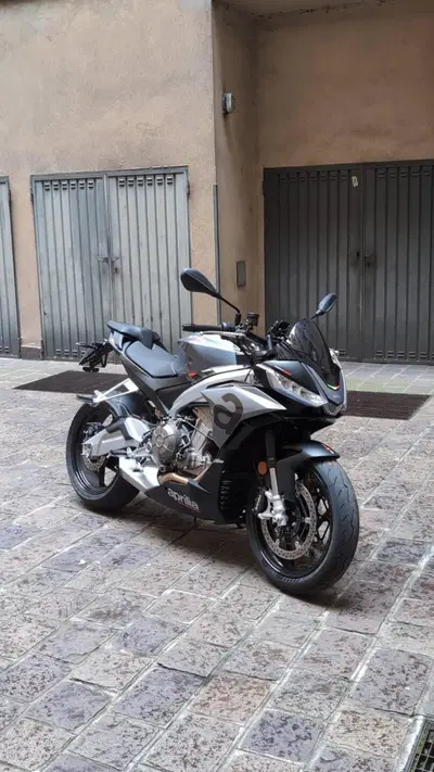 Aprilia Tuono 660 (2021 - 25) usata