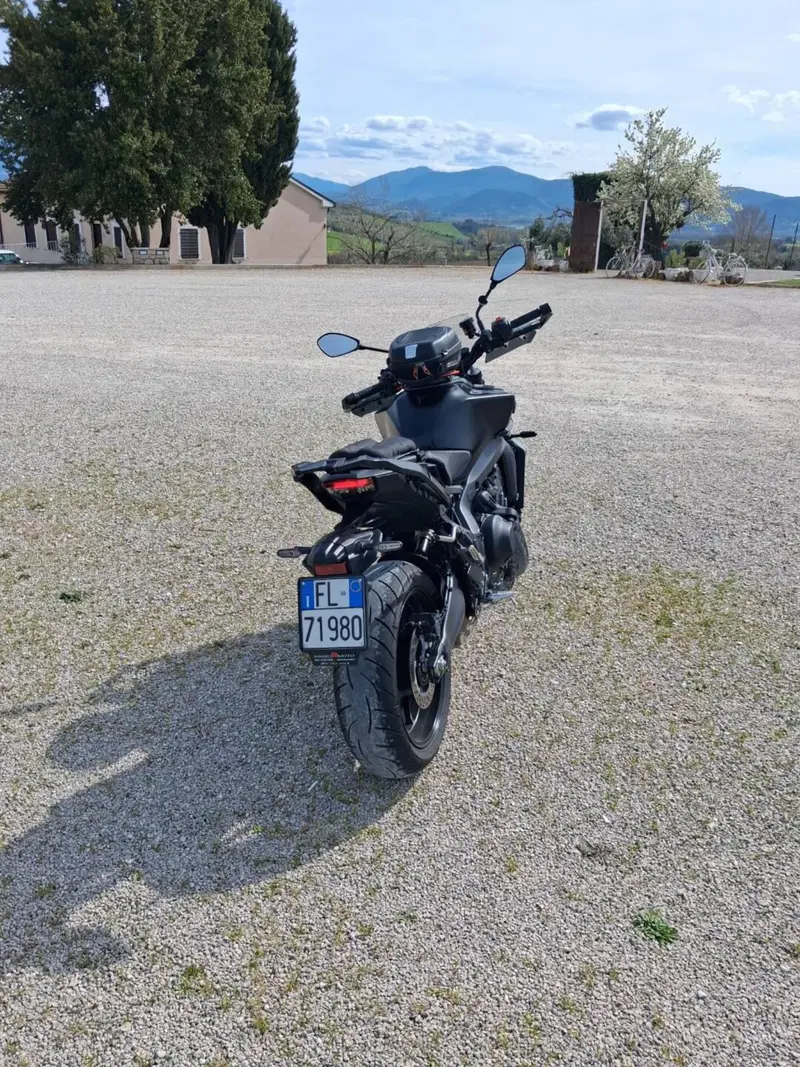 Yamaha MT-09 Y-AMT (2024 - 26) (5)