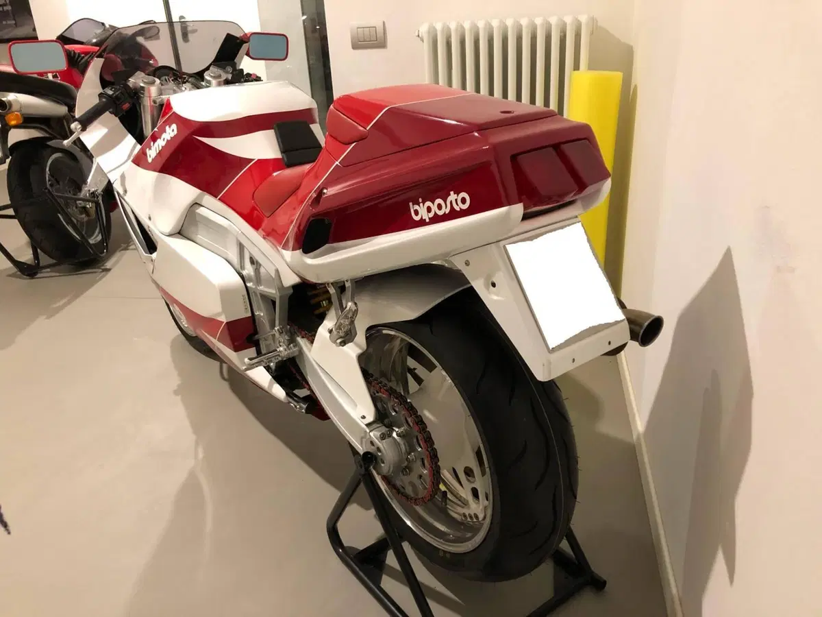 Bimota YB 10 biposto (3)