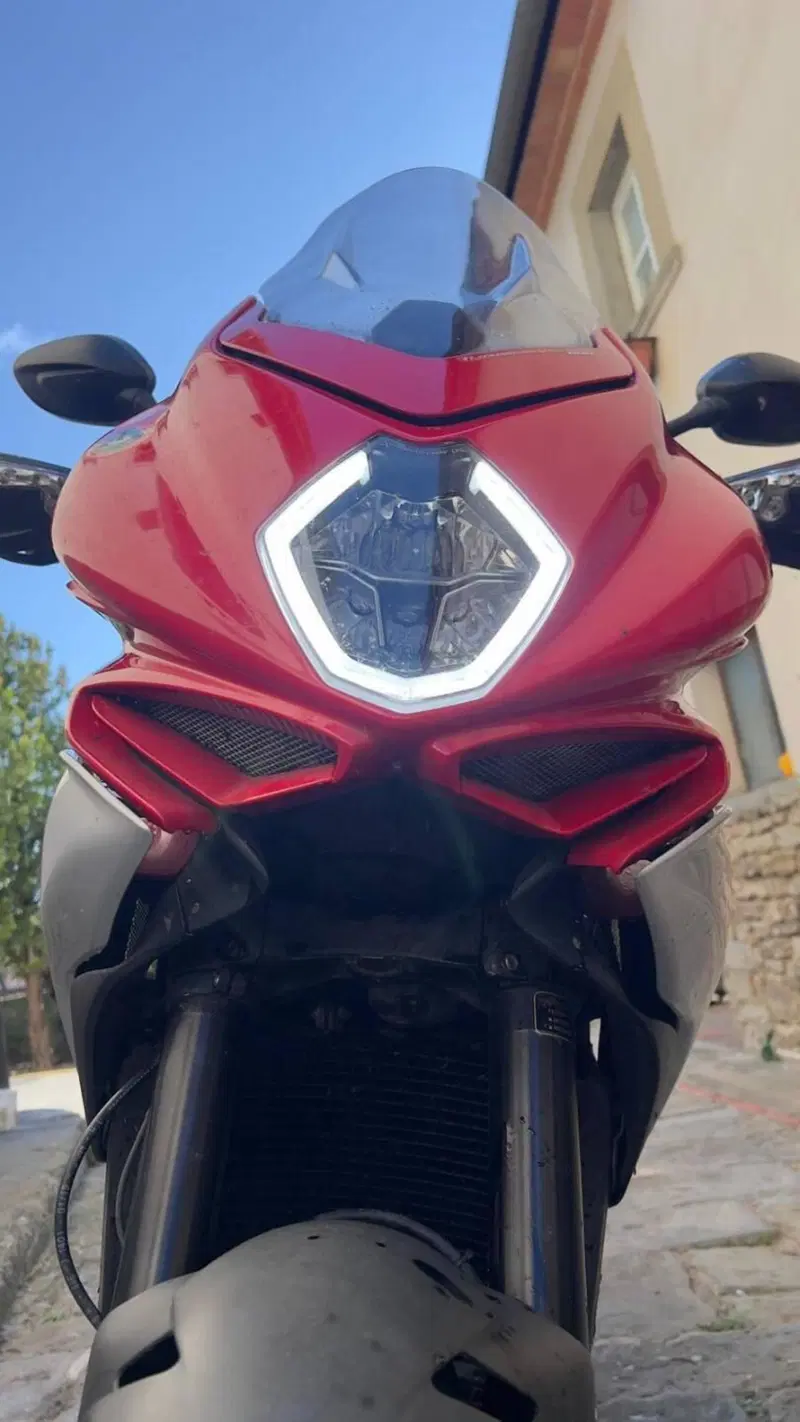 MV Agusta Turismo Veloce 800 (2014 - 16) (5)