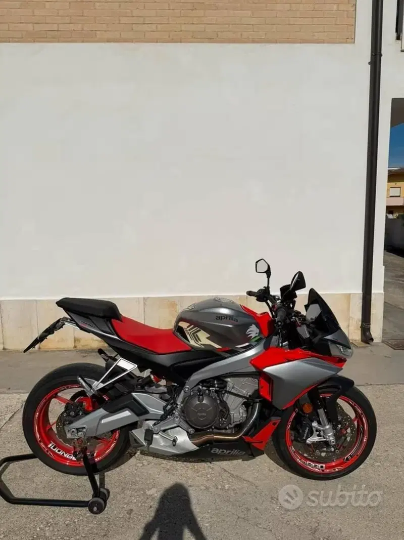 Aprilia Tuono 660 Factory (2022 - 24) (3)