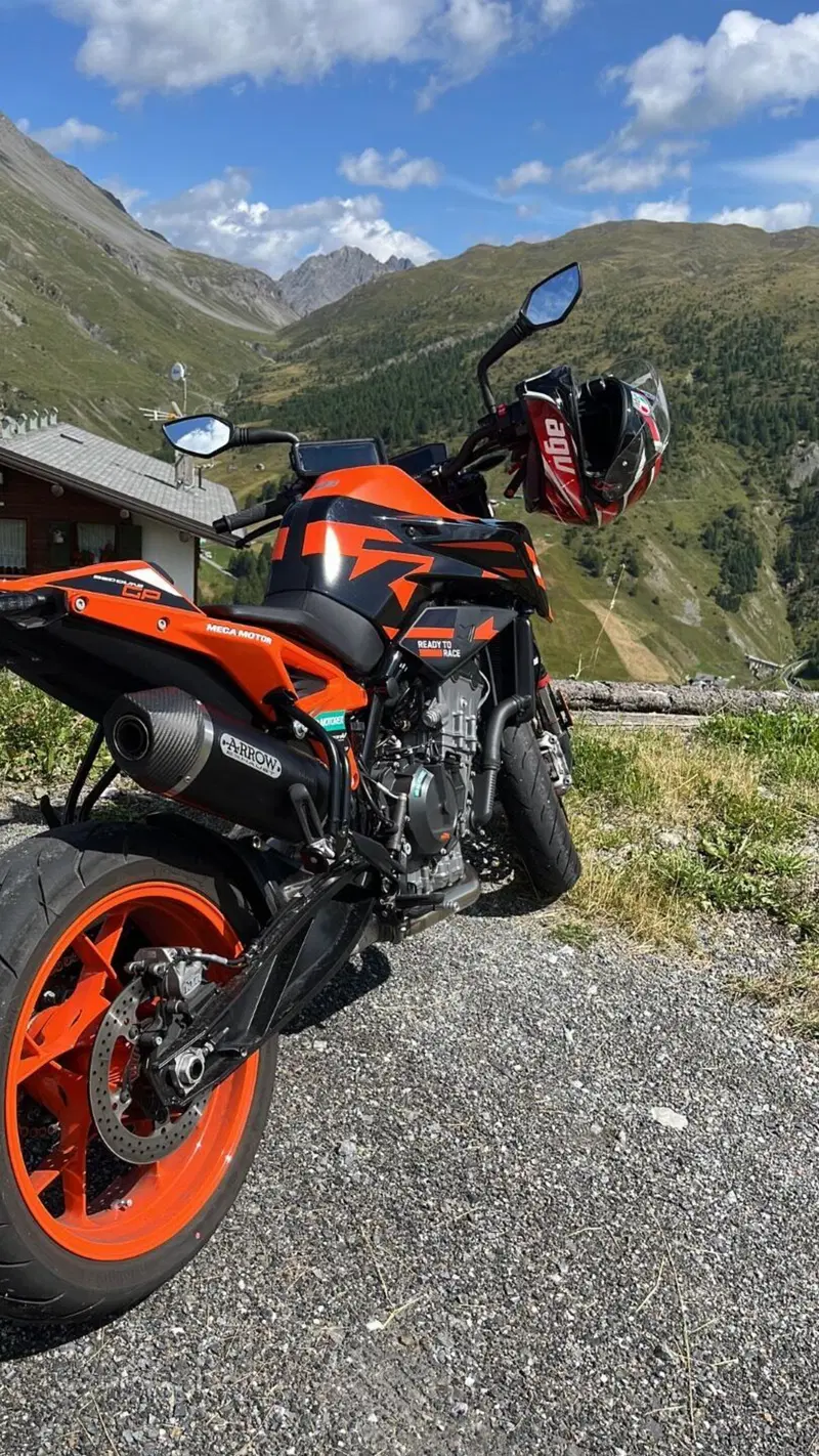 KTM 890 Duke GP (2022 - 23) (2)