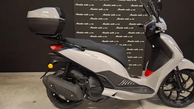Swm C-Fly 125 (2026) (4)
