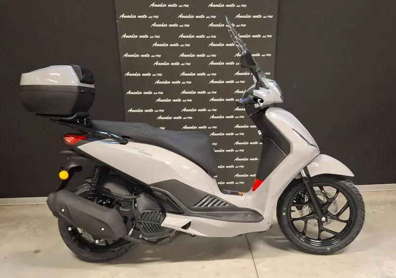 Swm C-Fly 125 (2026) (2)
