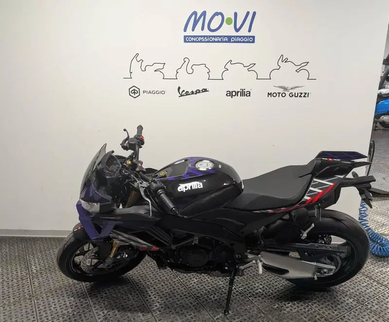 Aprilia Tuono V4 Factory (2025 - 26) (4)