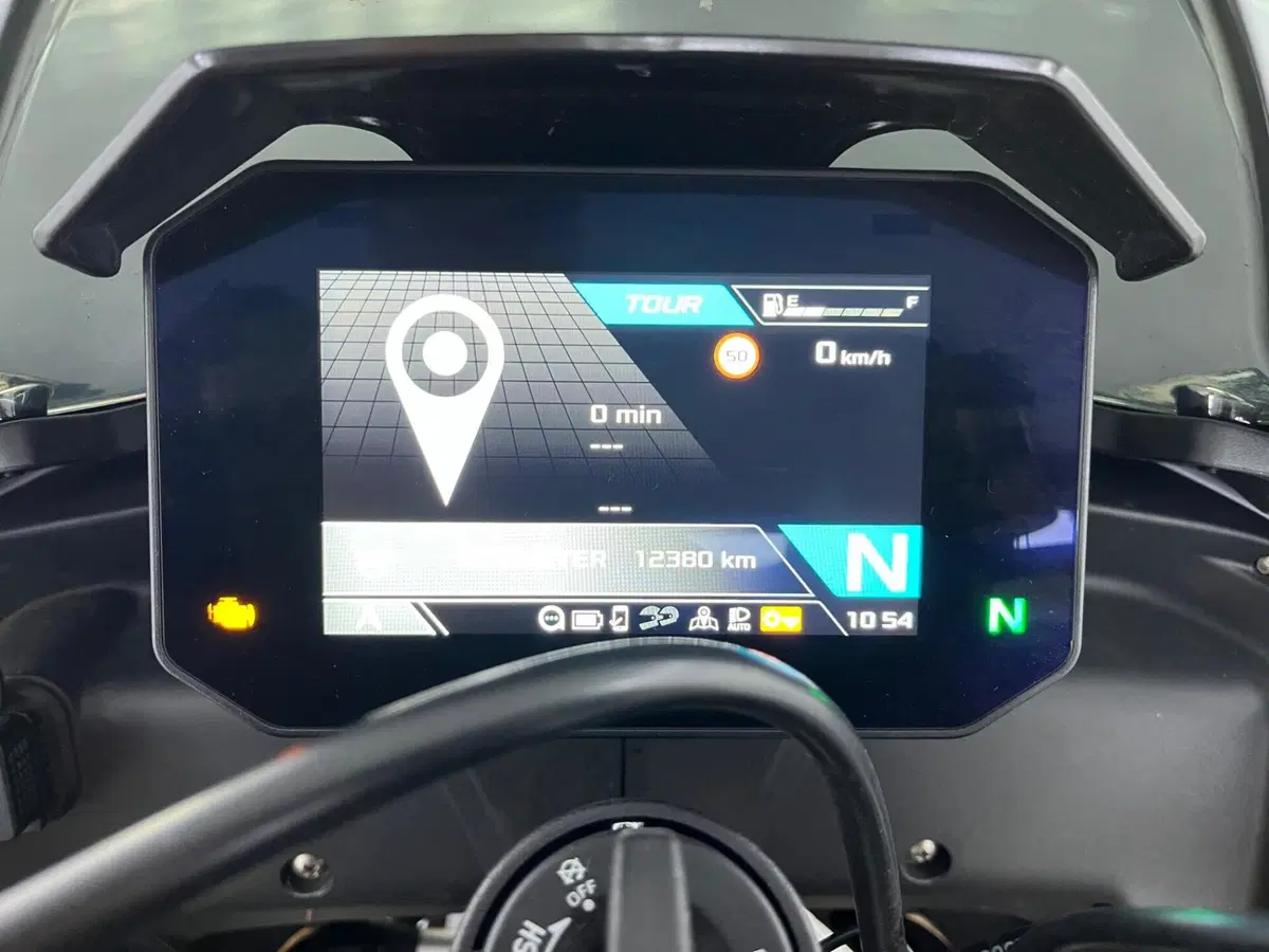 Aprilia Tuono V4 Factory Speed White (2023 - 24) (5)
