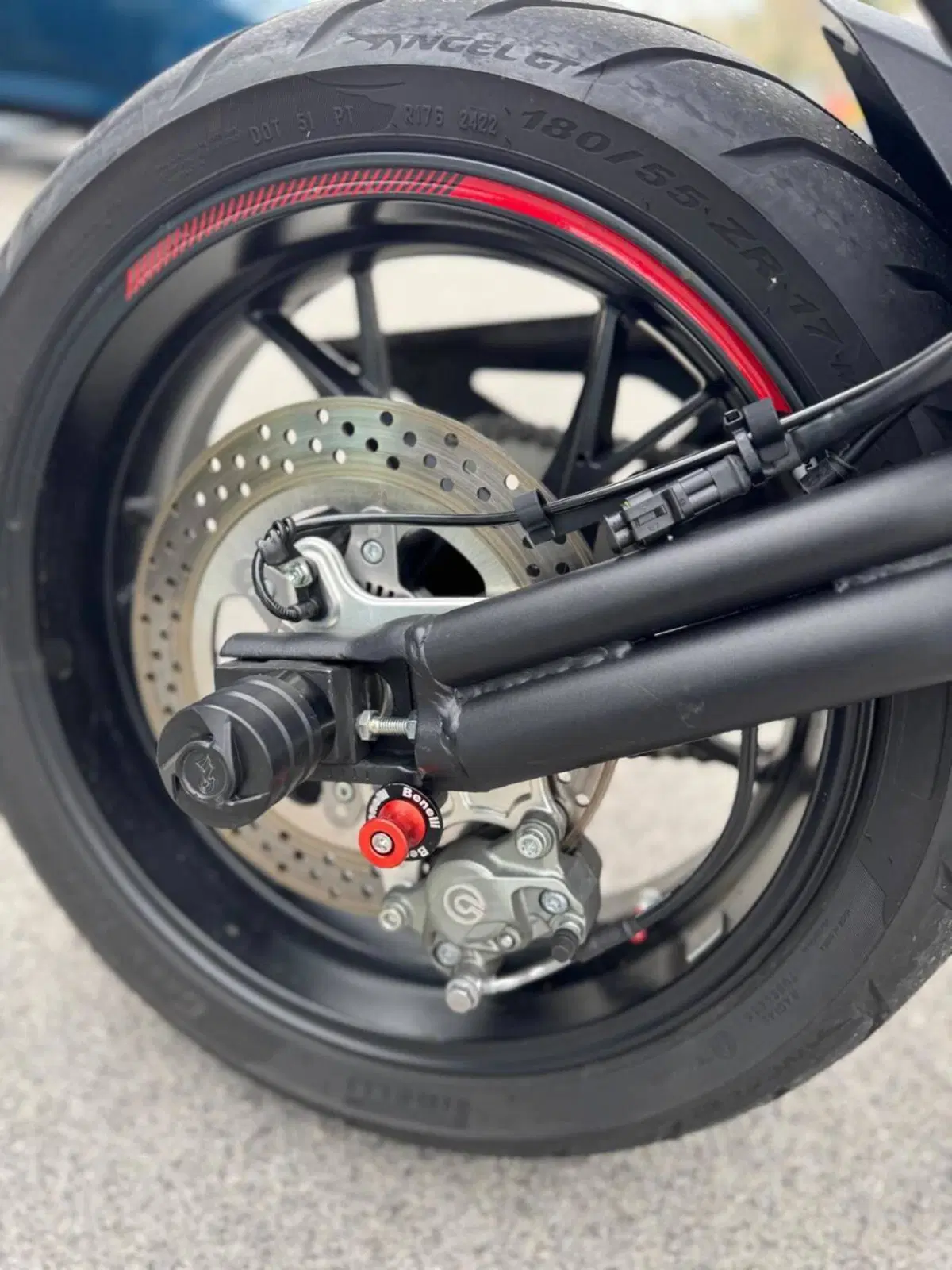 Benelli 752 S (2022 - 25) (4)
