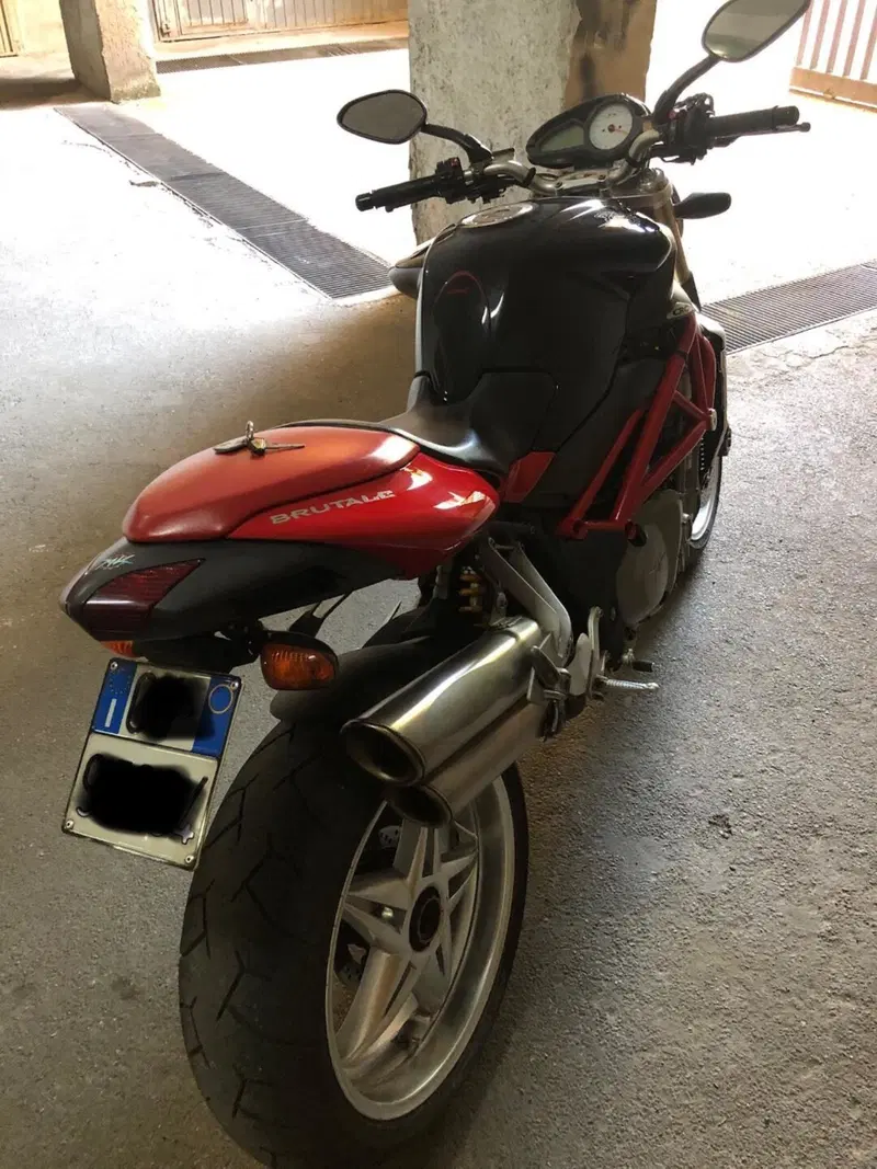 MV Agusta Brutale 750 s F4 (9)