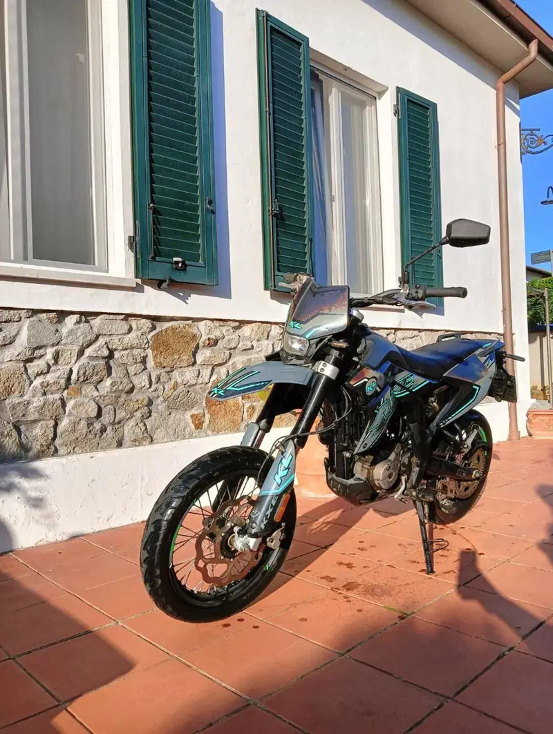 Kl KXE 125 Motard (2022 - 24) (2)