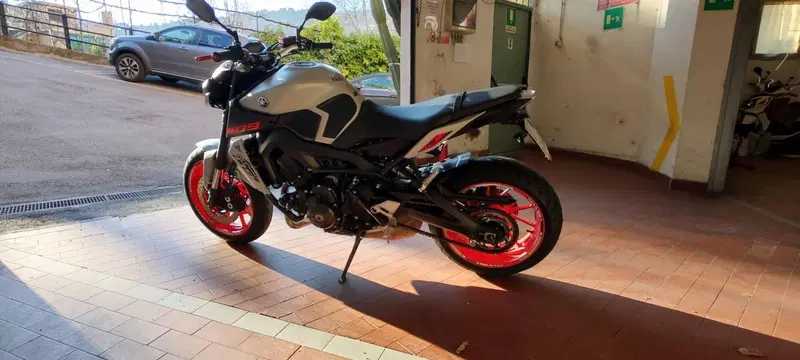 Yamaha MT-09 (2017 - 20) (6)