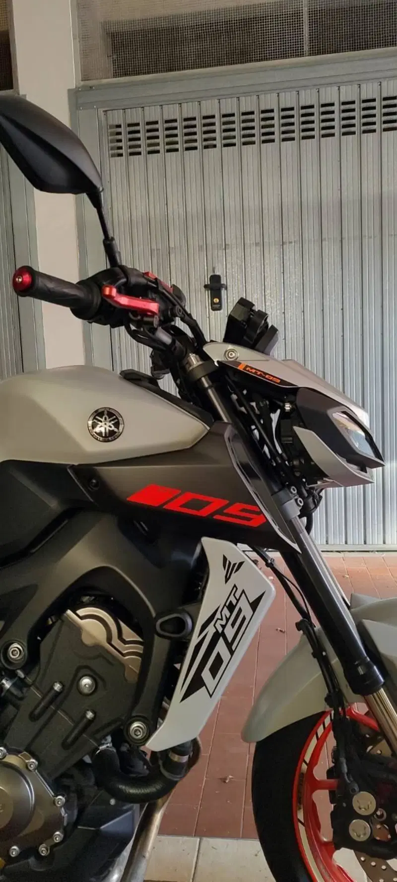 Yamaha MT-09 (2017 - 20) (11)