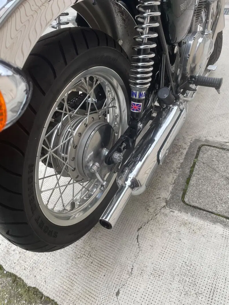 Kawasaki W 800 (2010 - 17) (3)