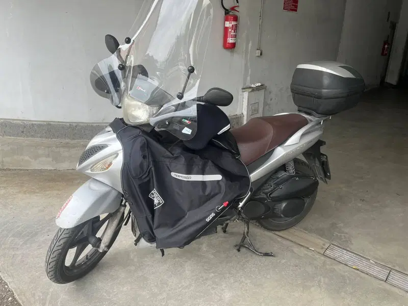 Suzuki SIXteen 125 (2007 - 14) (2)