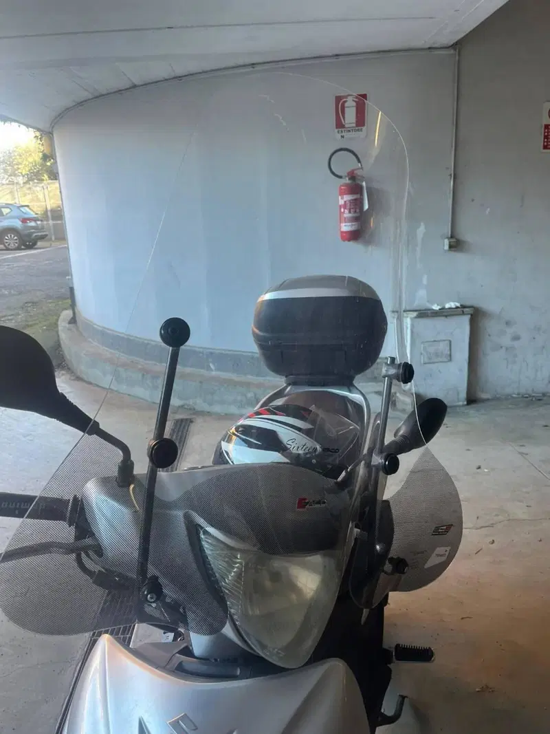Suzuki SIXteen 125 (2007 - 14) (9)