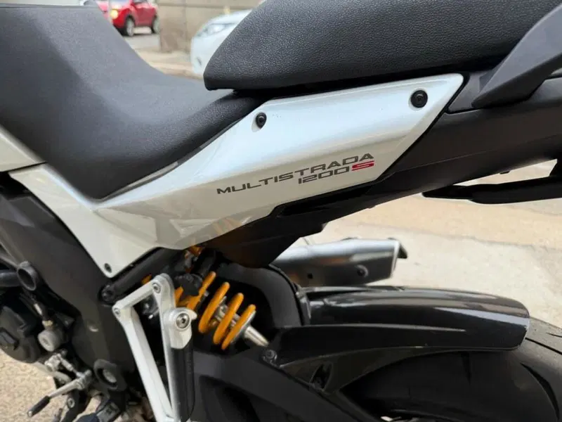 Ducati Multistrada 1200 S Pikes Peak (2010 - 12) (10)