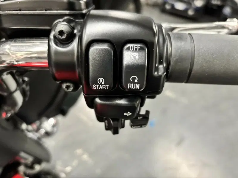 Harley-Davidson 1690 Electra Glide Ultra Limited (2010 - 13) - FLHTK (6)