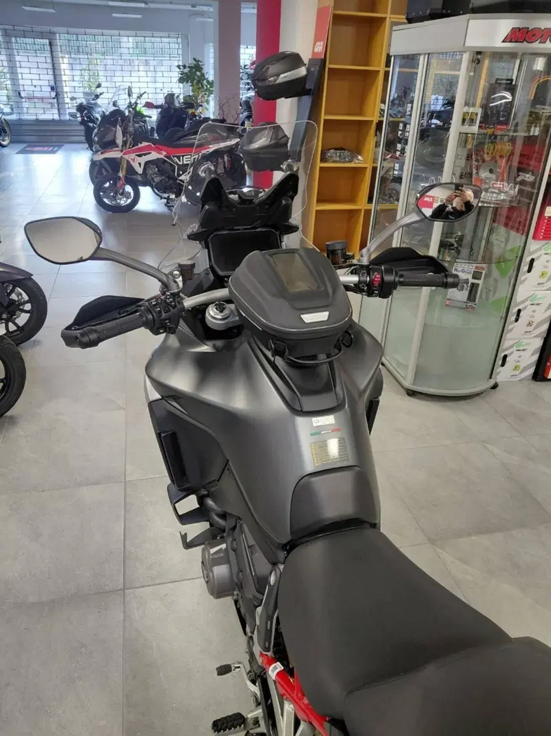 Ducati Multistrada V4 S (2021 - 24) (5)