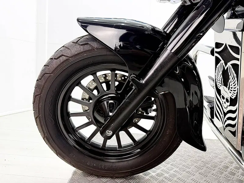 Suzuki Intruder 800 C B (2015 - 17) (13)