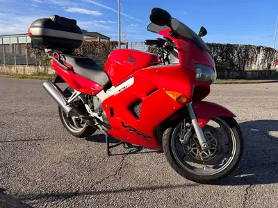 Honda VFR 800 (1998 - 01) usata