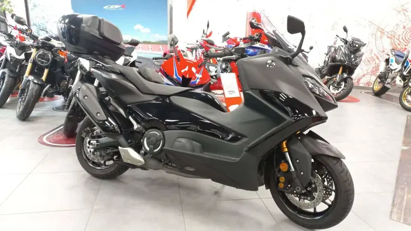 Yamaha T-Max 560 Tech Max (2022 - 24)