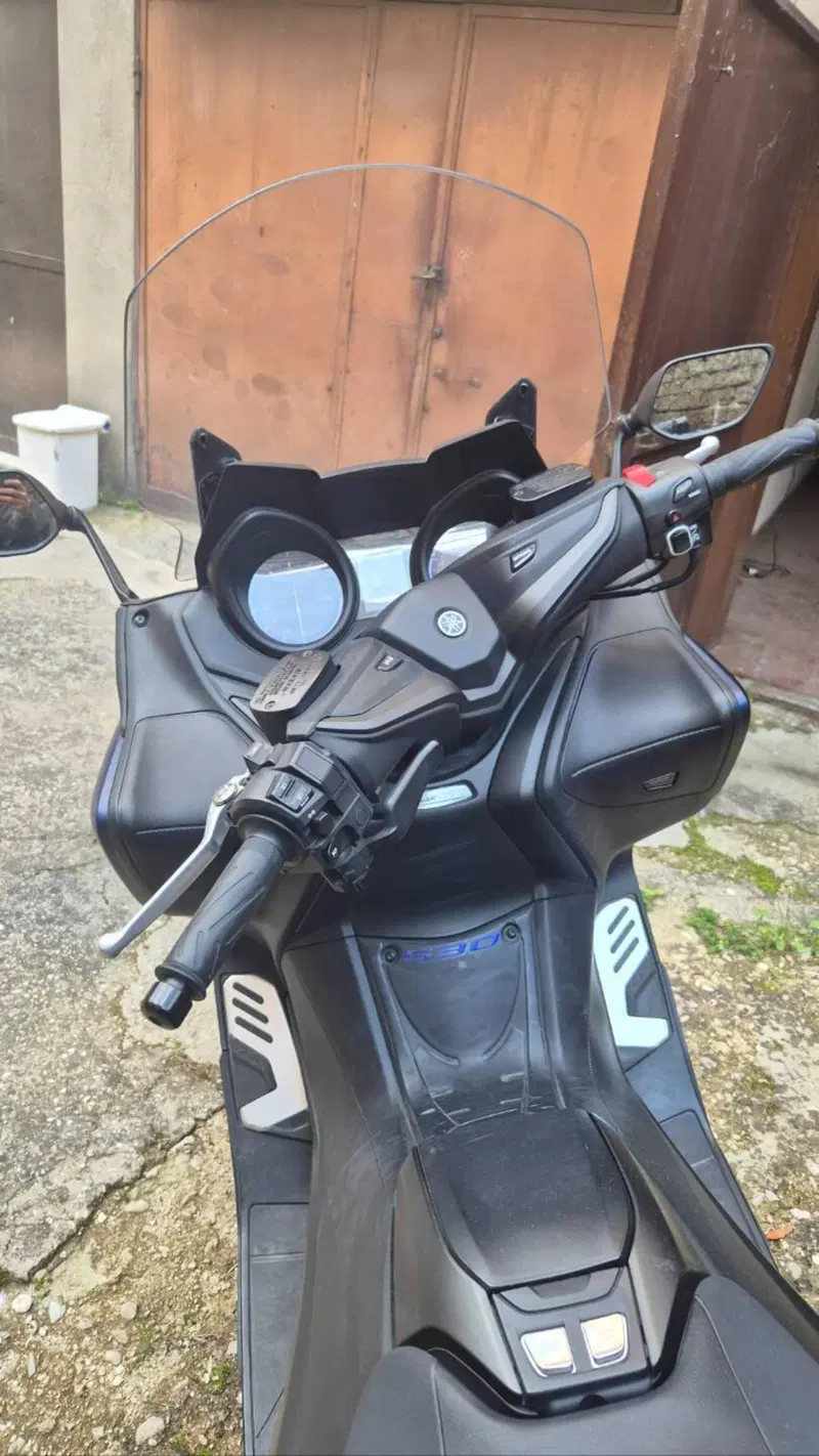 Yamaha T-Max 530 SX (2017 - 19) (6)