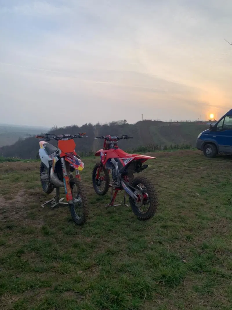 KTM 250 SX (2023) (4)