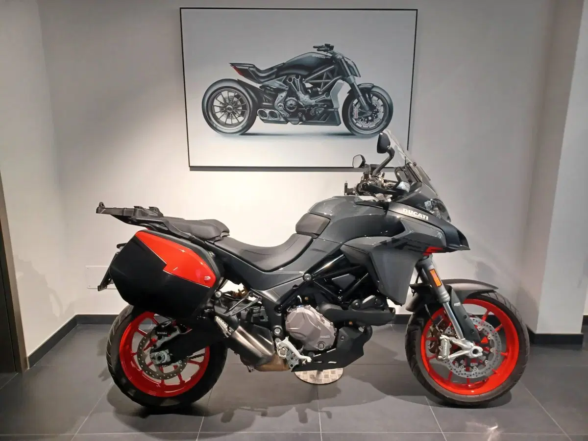 Ducati Multistrada V2 S (2022 - 24)