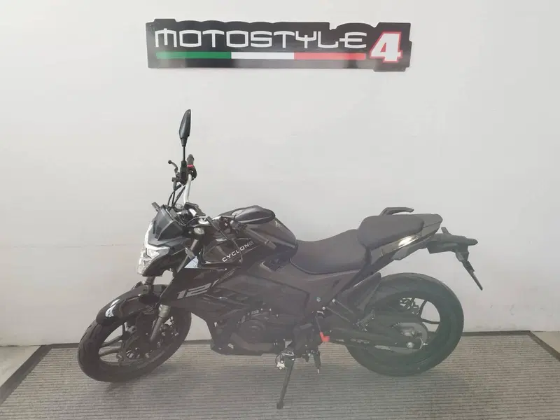 Cyclone Battlo 5S (2025 - 26) (2)