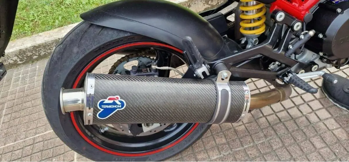 Ducati Monster 695 (2006 - 08) (4)