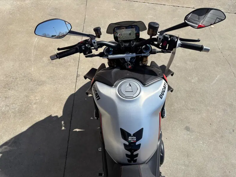 Ducati Streetfighter V4 1100 SP (2022) (10)