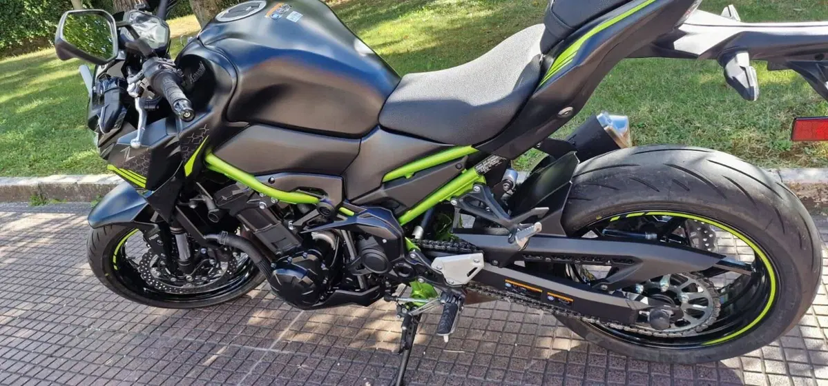 Kawasaki Z 900 (2021 - 24) (4)